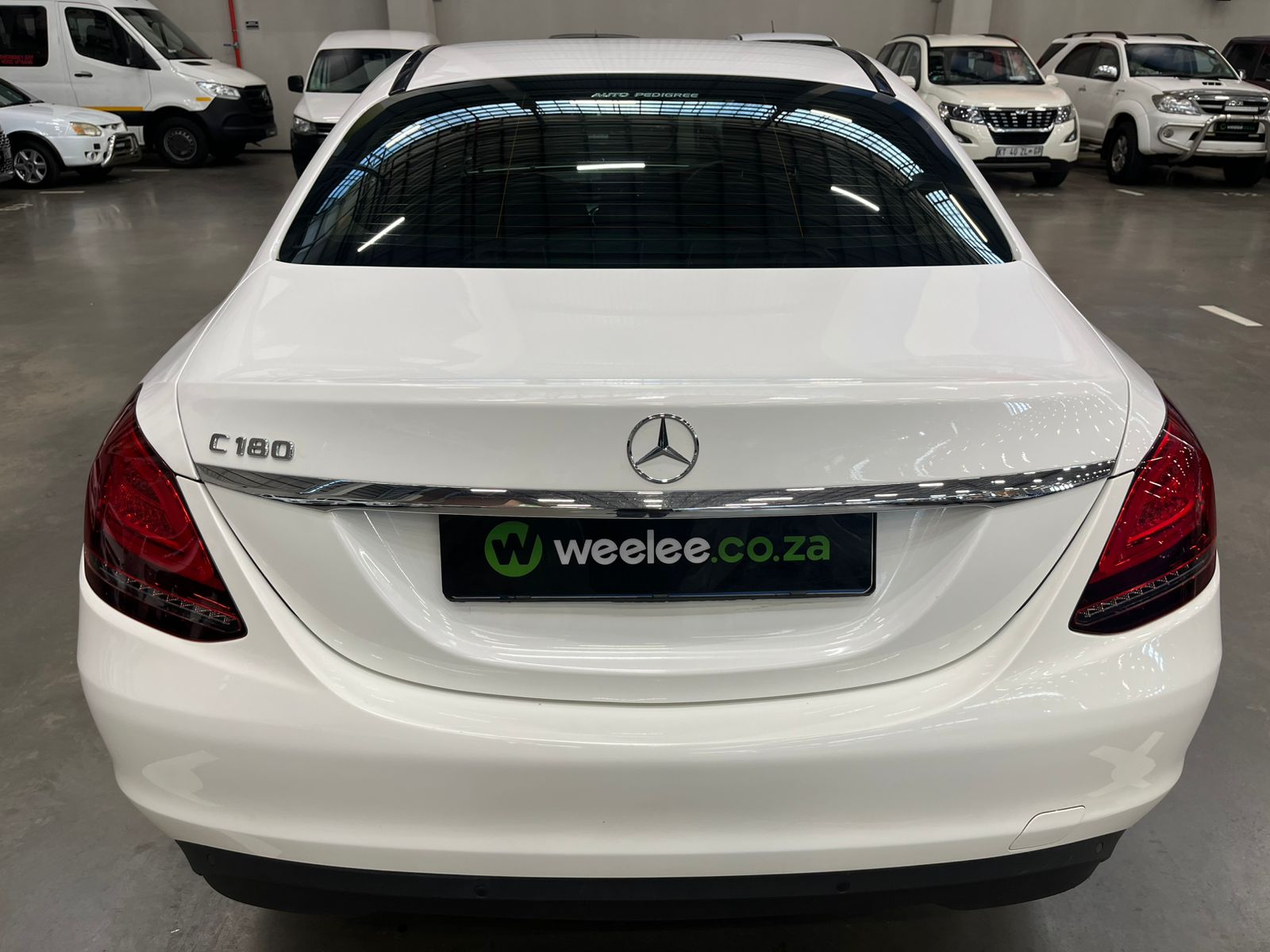 MERCEDES-BENZ C CLASS C180 A/T